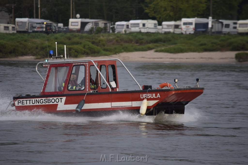 PRhein Koeln Porz Ensen Schwimmer untergegangen P132.JPG - Miklos Laubert